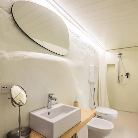 Luxury & Design: Oasi Nel Centro Storico Di Villa *