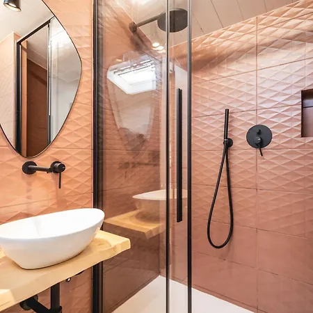 Luxury & Design: Oasi Nel Centro Storico Di Rímini